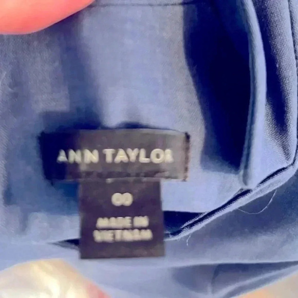 Beautiful Ann Taylor Dress with Matching Belt - Picture 4 of 5